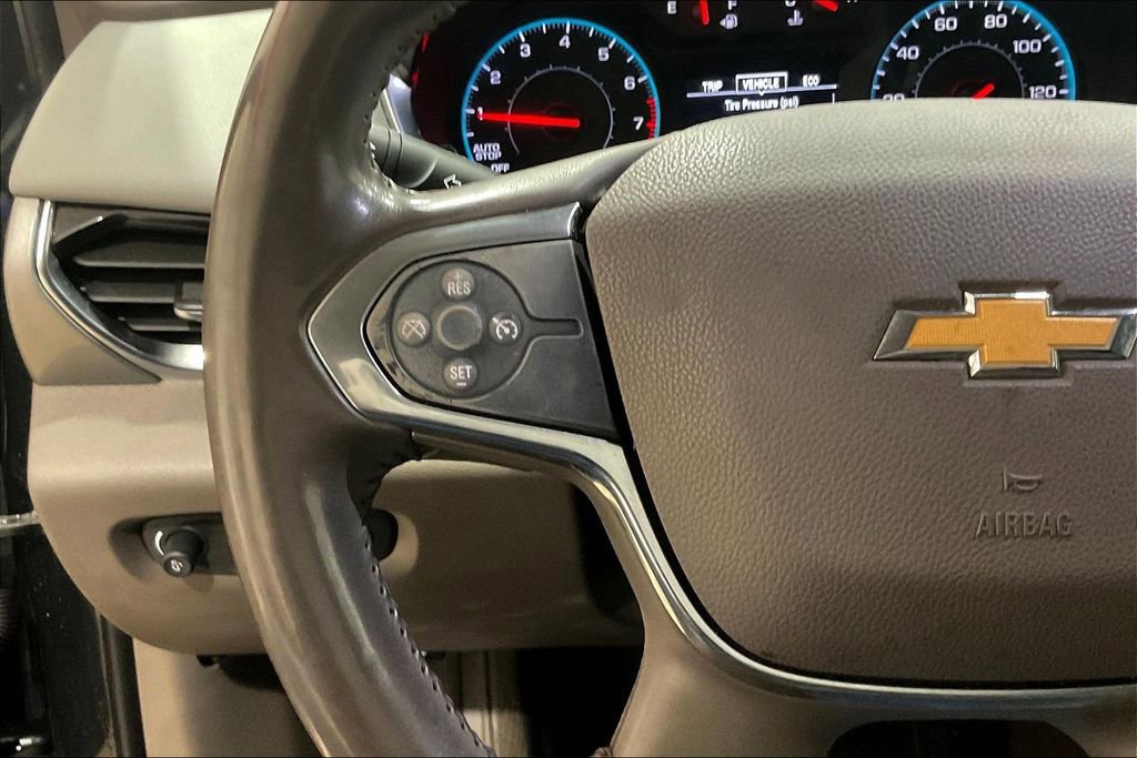 Used 2020 Chevrolet Traverse LT image 18