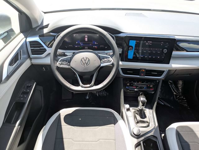 New 2026 Volkswagen Taos SE AWD/4WD image 16