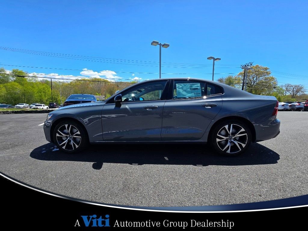 Used 2024 Volvo S60 B5 Plus w/ Climate Package image 5