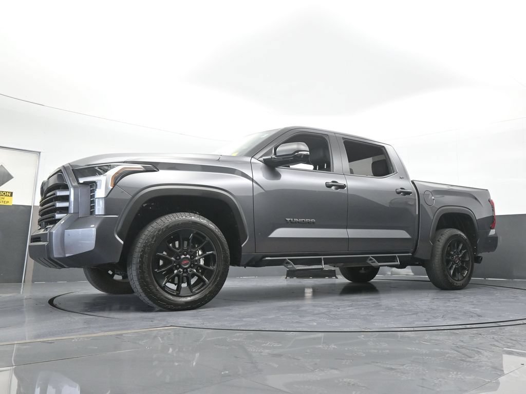 Used 2025 Toyota Tundra SR5 w/ SR5 Convenience Package AWD/4WD image 53