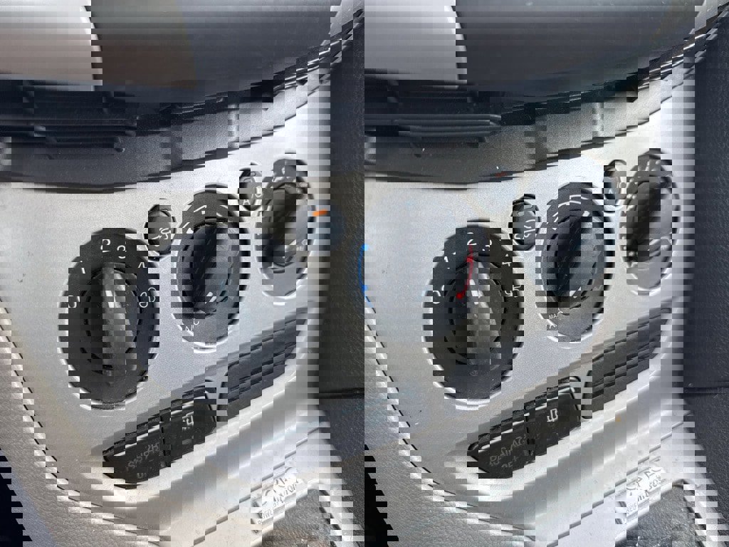 Used 2014 Ford Focus SE image 9