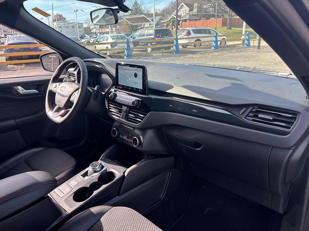 Used 2025 Ford Escape ST-Line w/ Cold Weather Package image 49