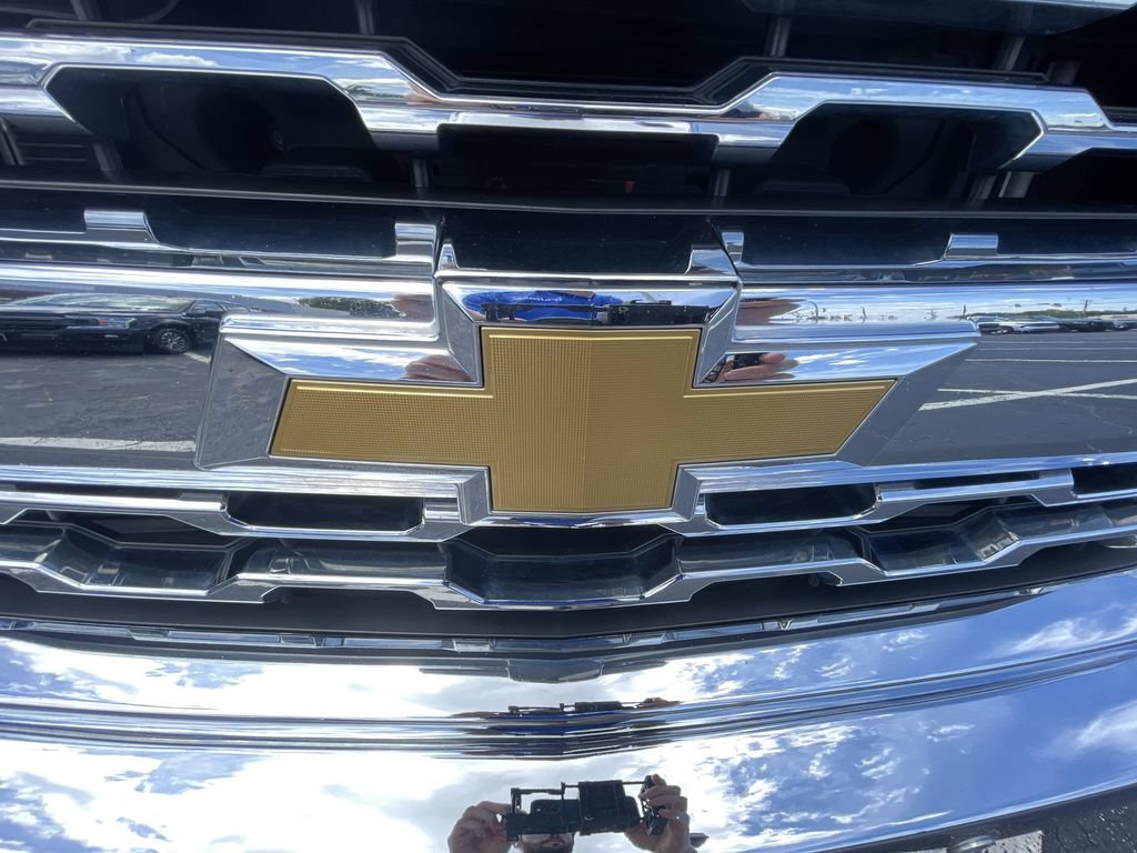 Certified 2017 Chevrolet Silverado 1500 LTZ w/ Sport Package AWD/4WD image 30