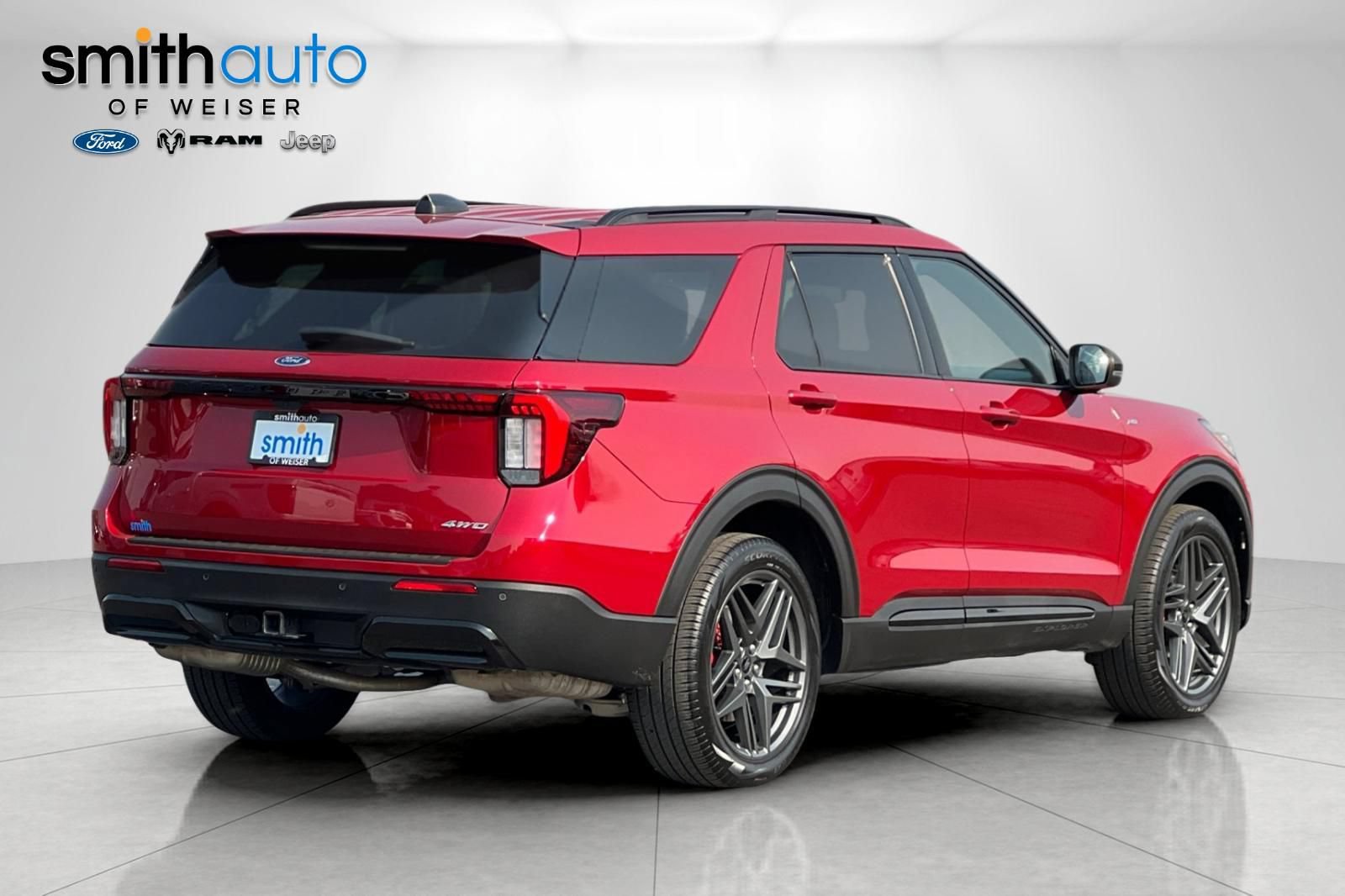 Used 2025 Ford Explorer ST-Line w/ Premium Package AWD/4WD image 4