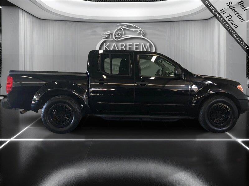 Used 2009 Nissan Frontier SE w/ SE Value Truck Pkg RWD image 4