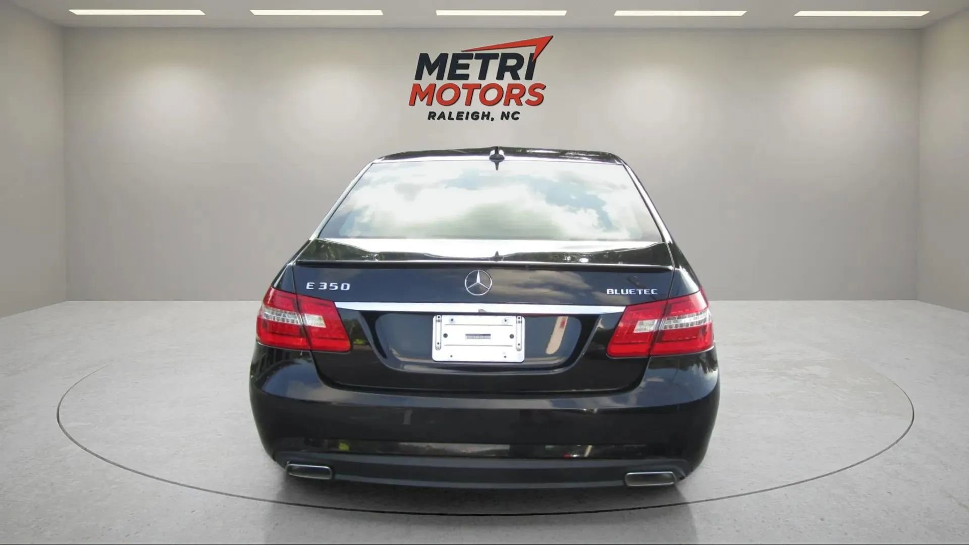 Used 2012 Mercedes-Benz E 350 BlueTEC Sedan image 6