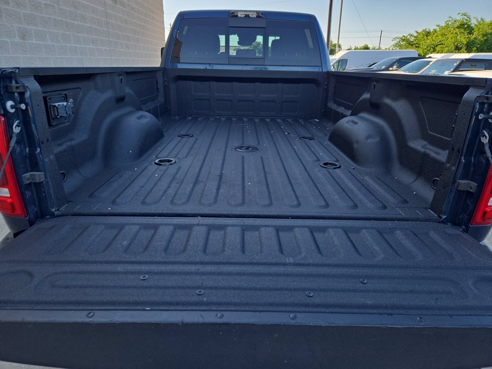 Used 2023 RAM 3500 Limited AWD/4WD image 25