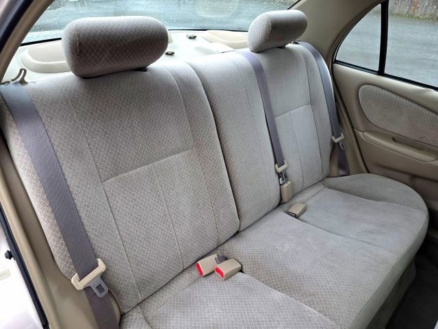 Used 2000 Toyota Corolla CE image 31