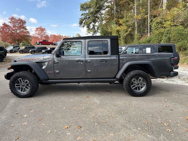 Used 2024 Jeep Gladiator Mojave w/ Convenience Group AWD/4WD image 8