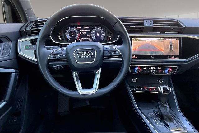 Used 2023 Audi Q3 2.0T Premium Plus w/ Premium Plus Package AWD/4WD image 8