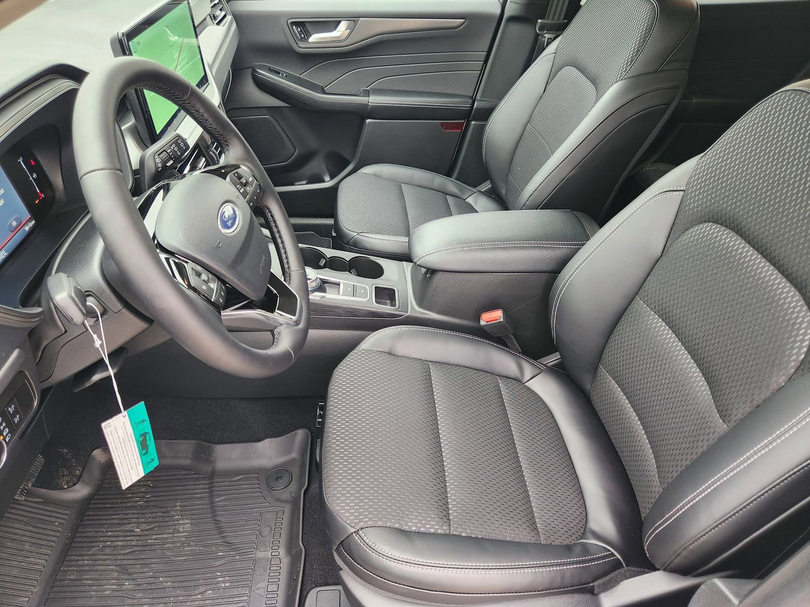 New 2026 Ford Escape SE image 13