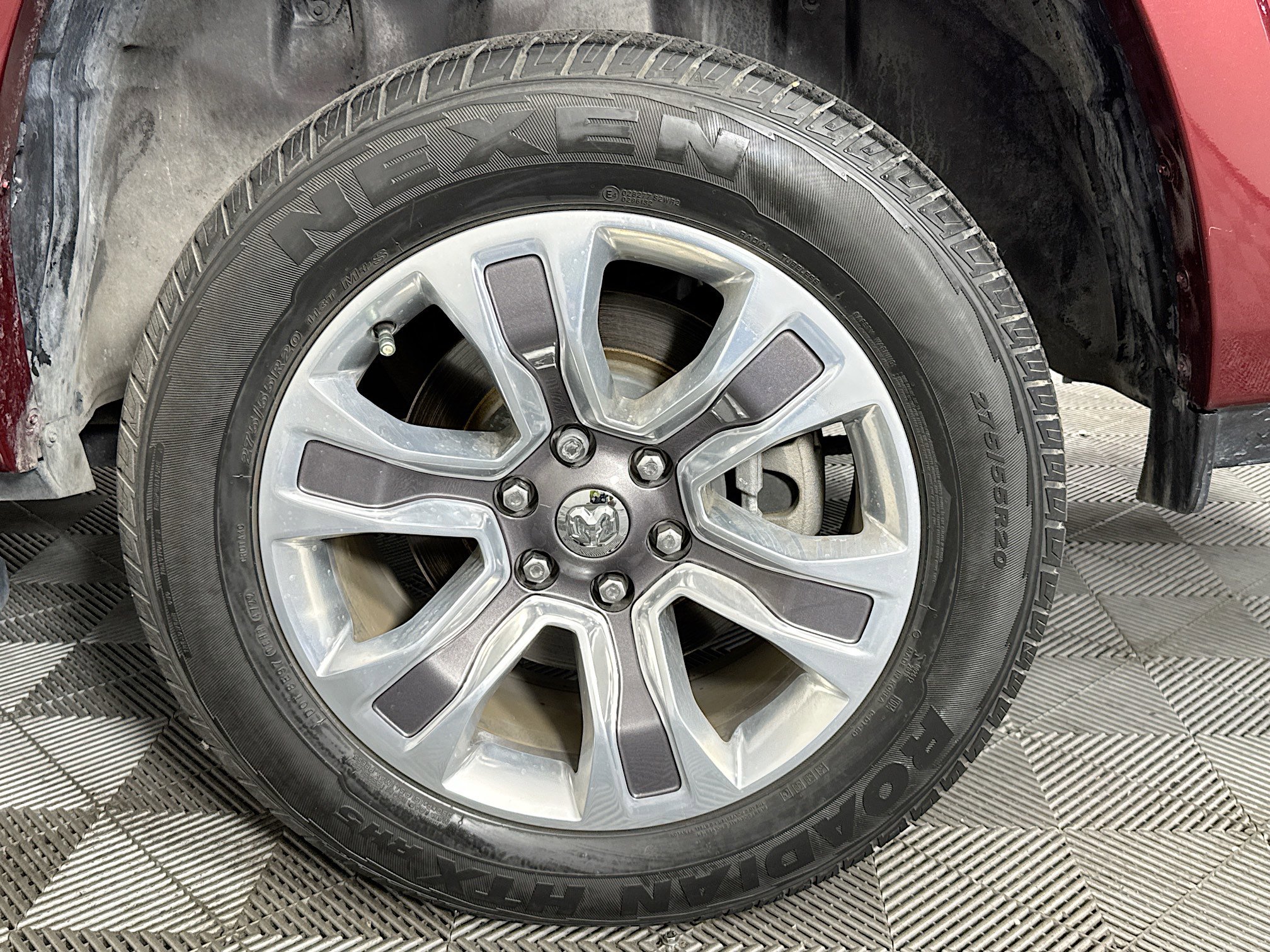 Used 2022 RAM 1500 Limited w/ Body Color Bumper Group AWD/4WD image 36