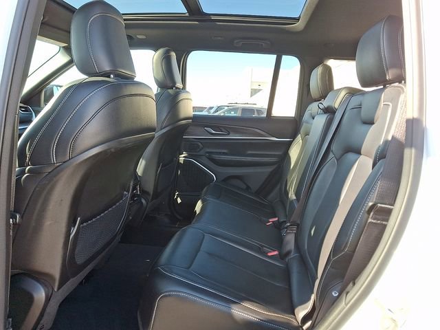 Used 2024 Jeep Grand Cherokee Limited 4xe image 10