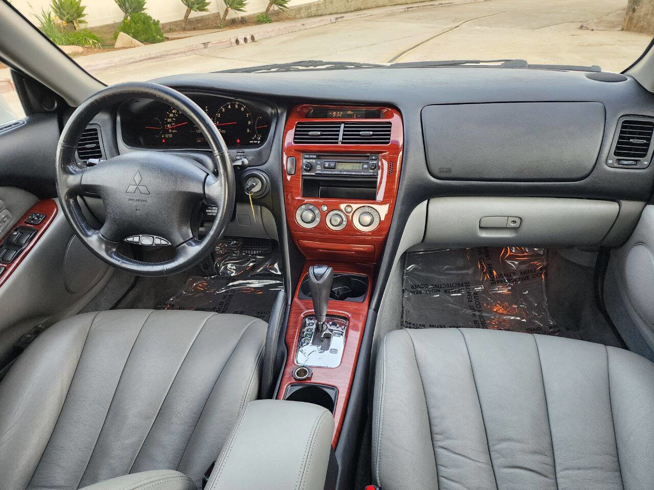 Used 2004 Mitsubishi Diamante LS image 11