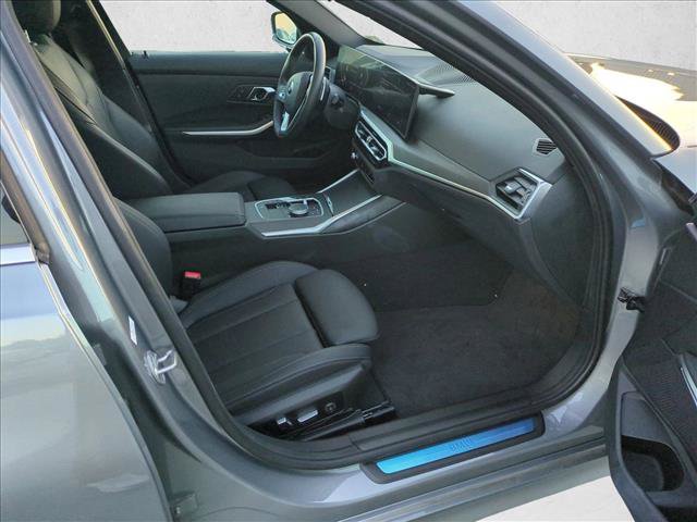 Used 2024 BMW 330i Sedan w/ Convenience Package RWD image 22
