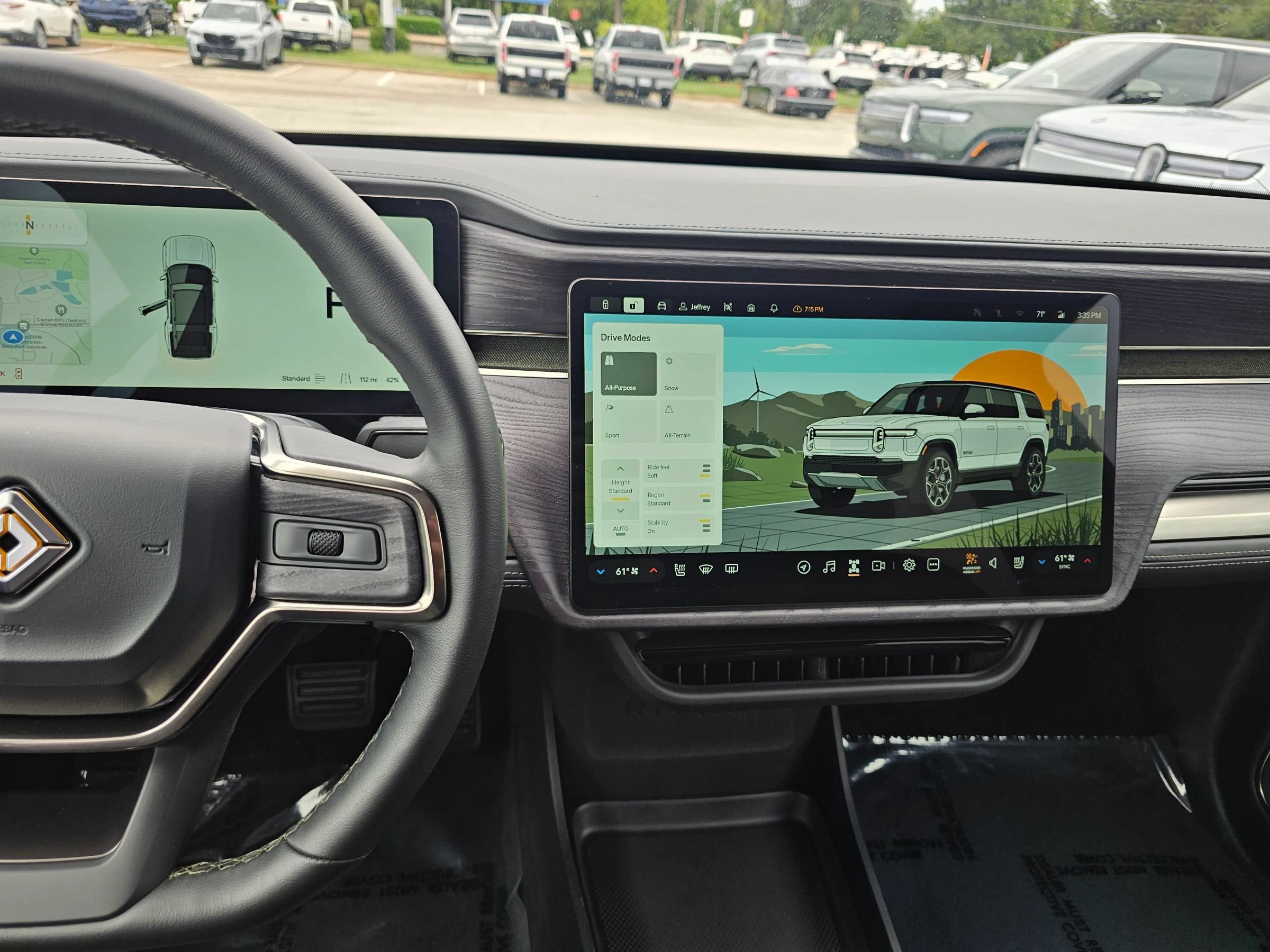 Used 2025 Rivian R1S Adventure Dual AWD/4WD image 15