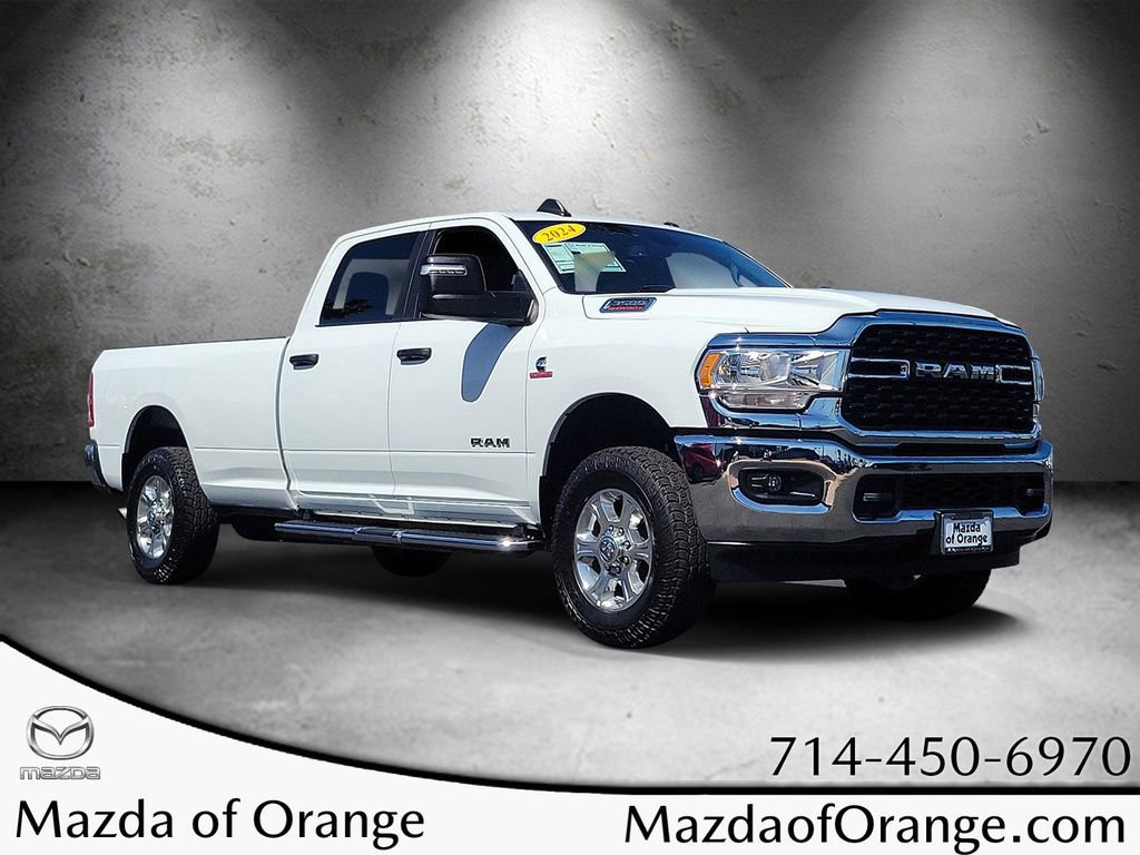 Used 2024 RAM 3500 Big Horn AWD/4WD image 1