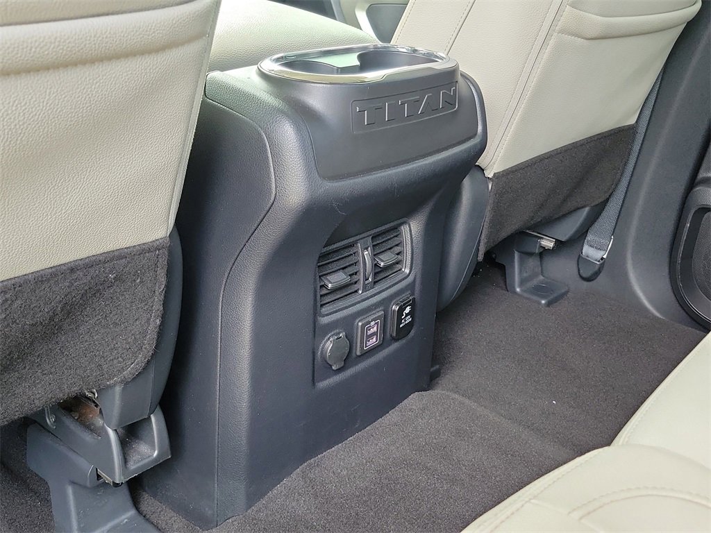 Used 2020 Nissan Titan SL w/ Moonroof Package image 16
