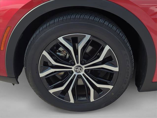 Certified 2024 Toyota Crown XLE image 6