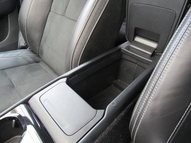 Used 2022 Volvo XC40 P8 Recharge Plus image 48