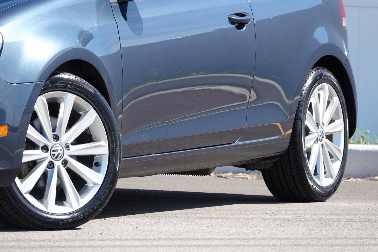 Used 2012 Volkswagen Golf TDI FWD image 8