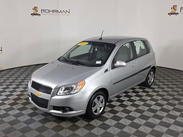 Used 2011 Chevrolet Aveo5 LT w/ LPO, Bodyside Molding Package image 41