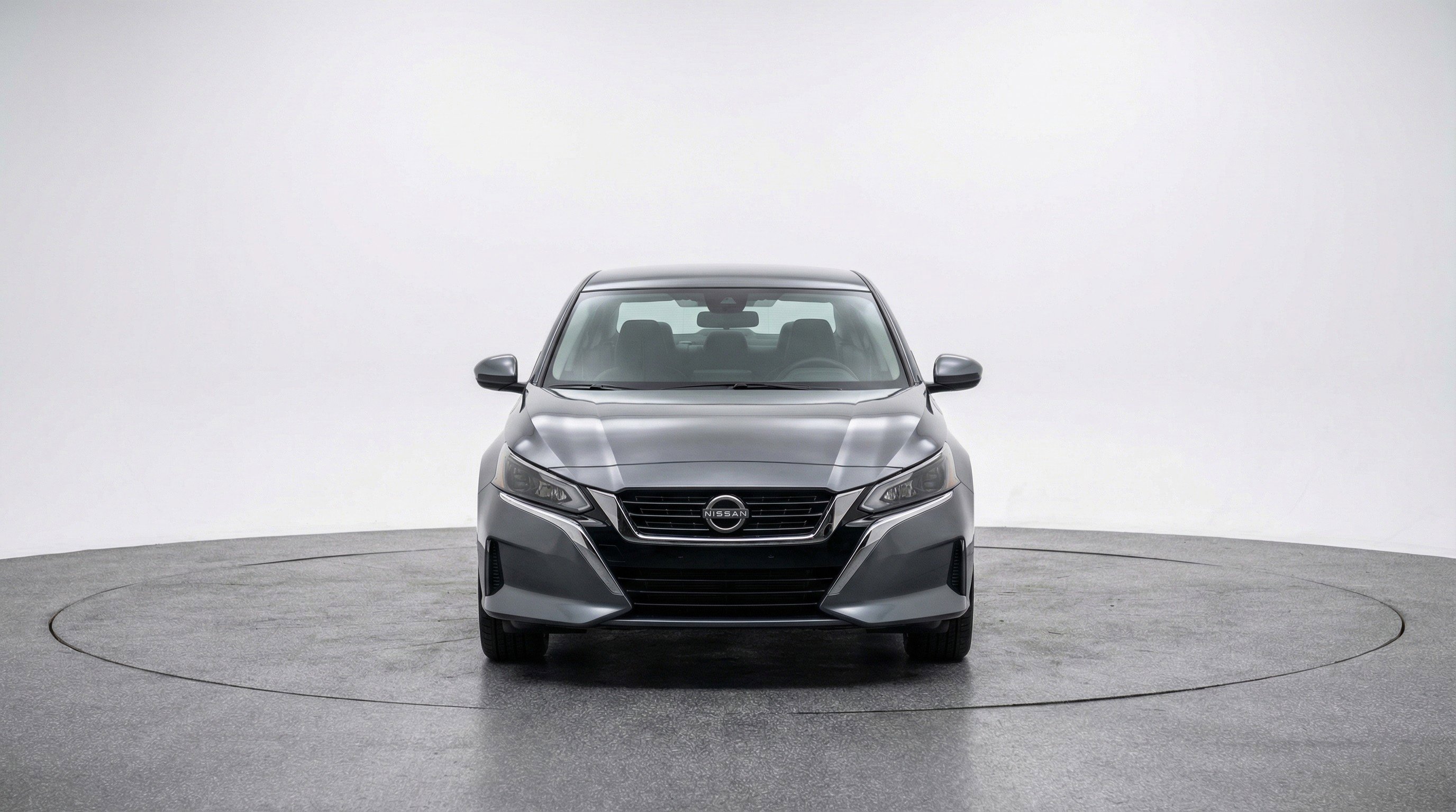 Used 2025 Nissan Altima 2.5 SV image 2