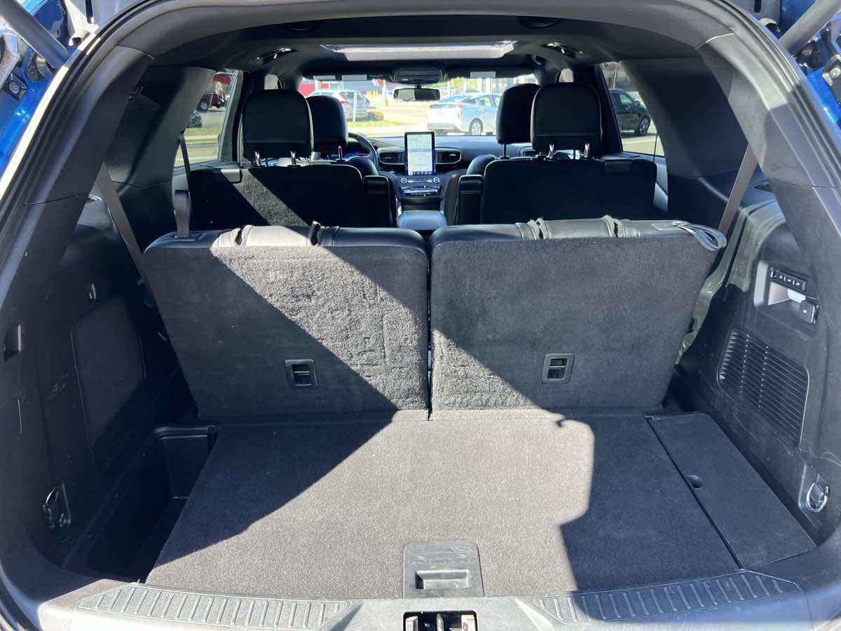 Used 2020 Ford Explorer ST w/ ST Street Pack image 16
