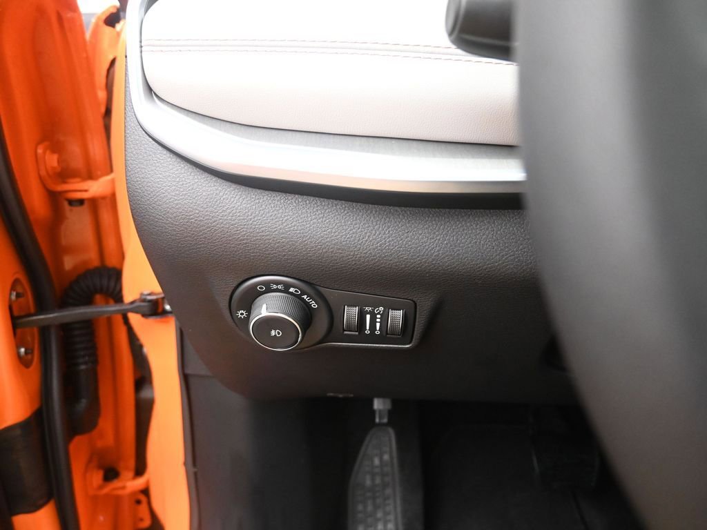 New 2026 Jeep Compass Limited image 33