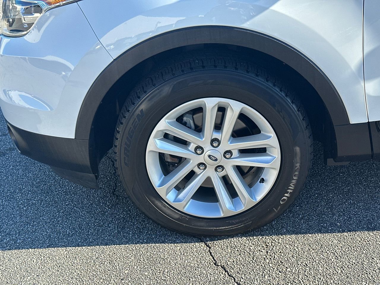 Used 2015 Ford Explorer FWD image 11