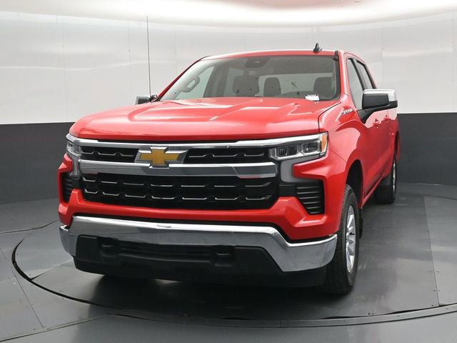 Used 2025 Chevrolet Silverado 1500 LT AWD/4WD image 8