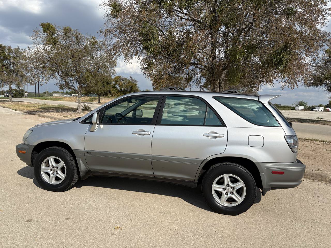 Used 2001 Lexus RX 300 w/ Premium Pkg Plus FWD image 13