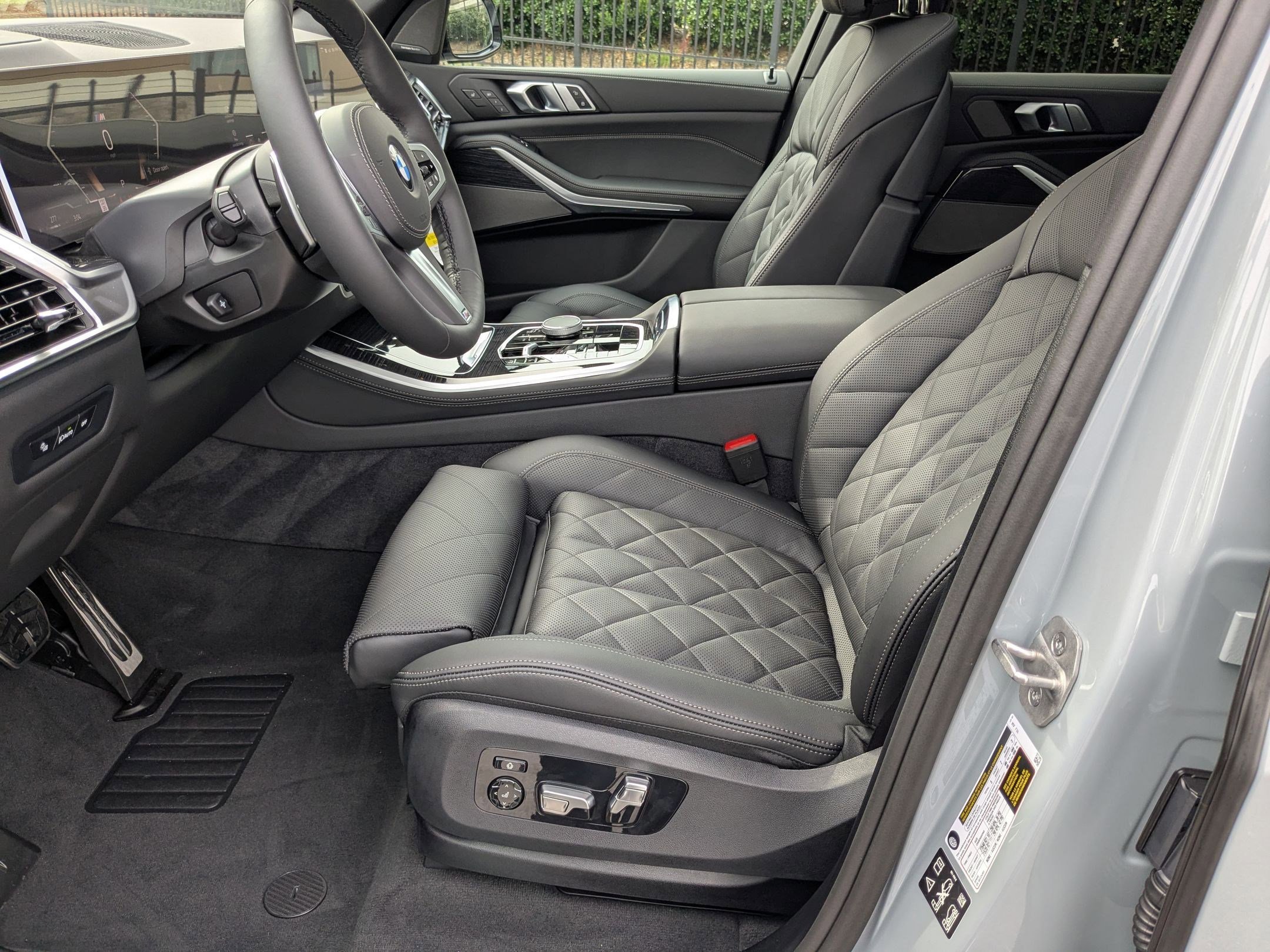 New 2026 BMW X5 xDrive40i w/ M Sport Package image 15