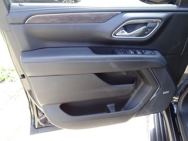 Used 2023 Chevrolet Tahoe LT w/ Luxury Package AWD/4WD image 8