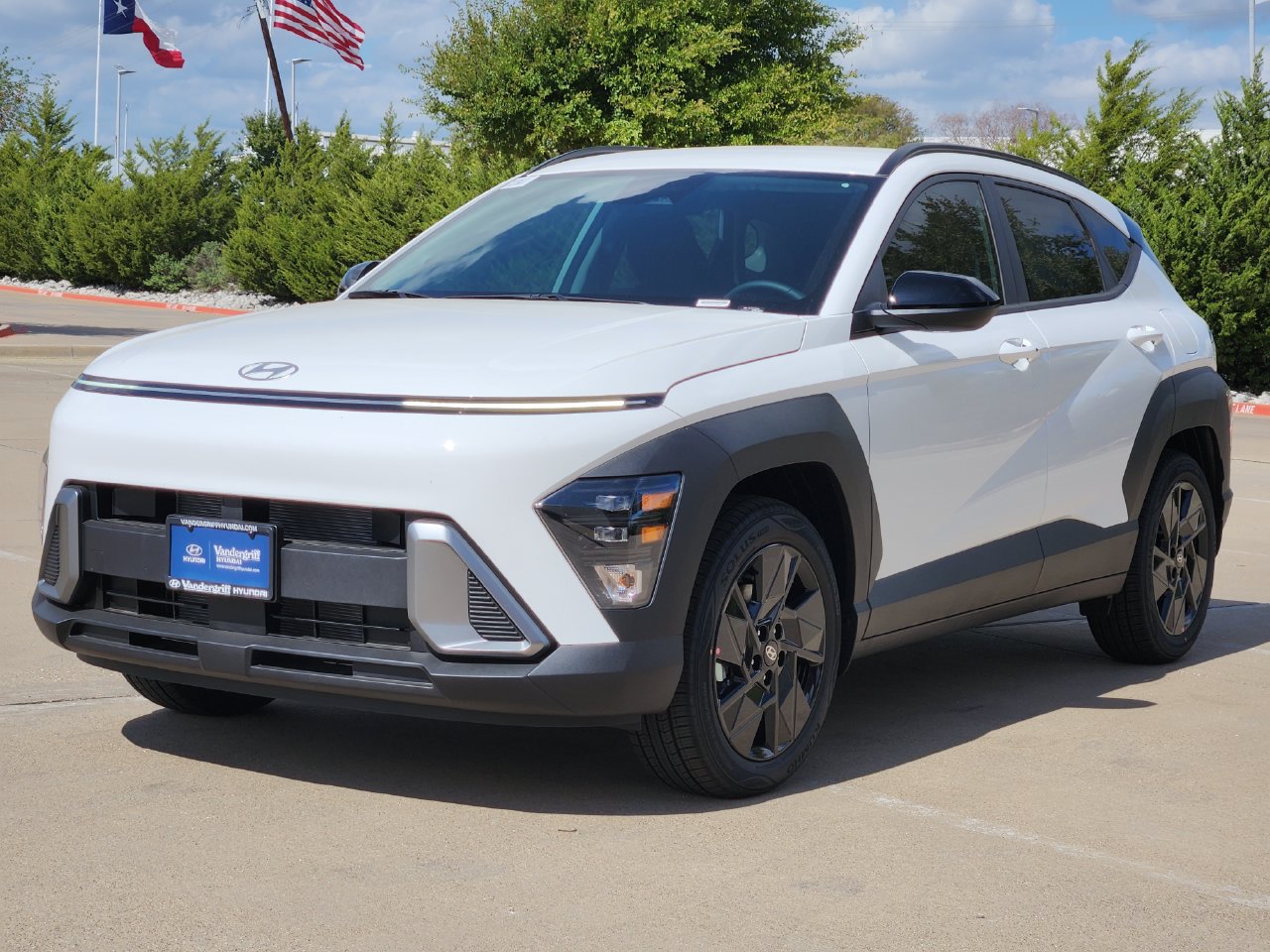 New 2027 Hyundai Kona SEL Sport FWD image 2
