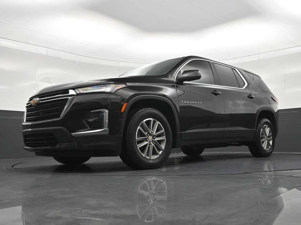Used 2023 Chevrolet Traverse LS FWD image 25
