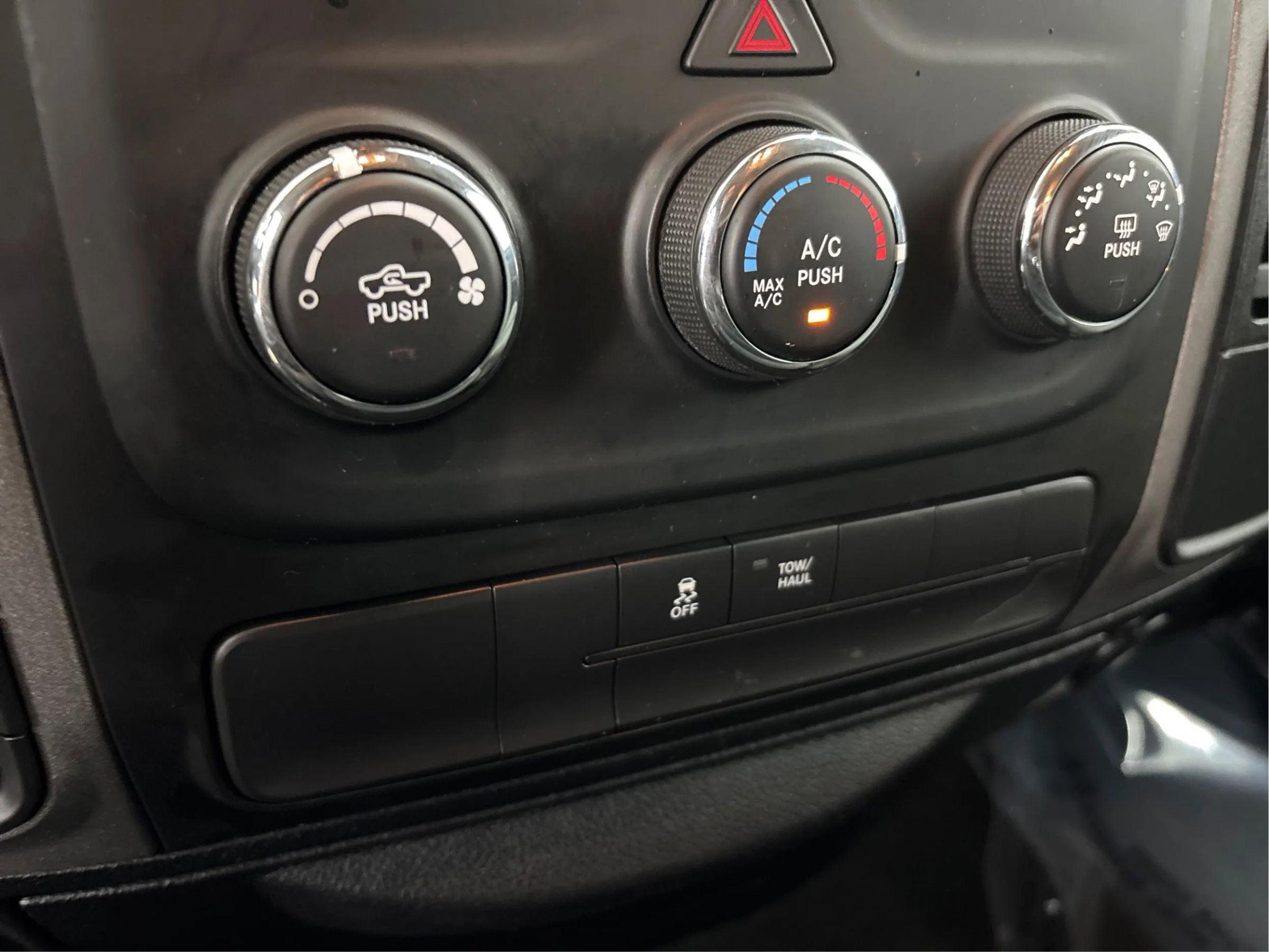 Used 2016 RAM 1500 Express image 35