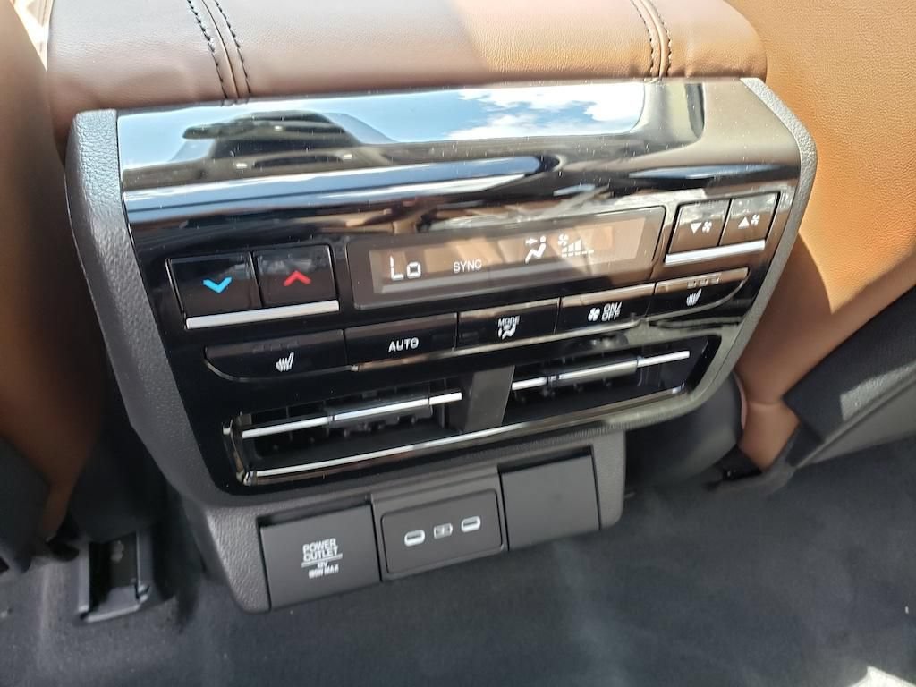 New 2026 Acura MDX w/ Advance Package AWD/4WD image 6