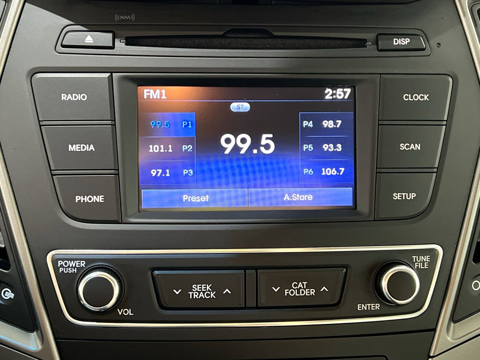 Used 2017 Hyundai Santa Fe Sport image 32