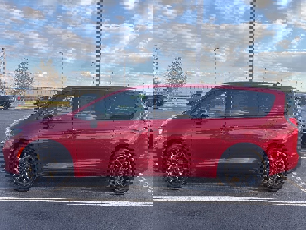 New 2026 Chrysler Pacifica Select image 2