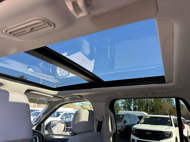 Used 2025 Ford Expedition Platinum w/ Driver's Package AWD/4WD image 14