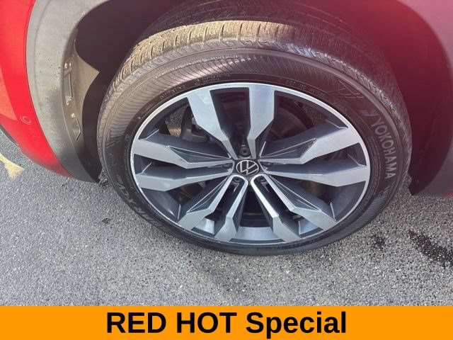Used 2021 Volkswagen Atlas Cross Sport SEL Premium R-Line AWD/4WD image 47