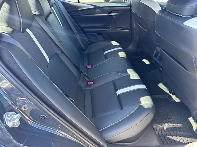 Used 2026 Toyota Camry SE FWD image 15