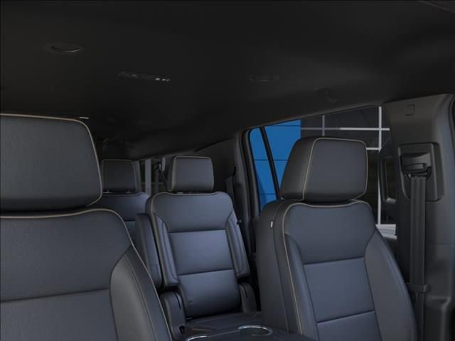 New 2025 Chevrolet Suburban Premier image 24
