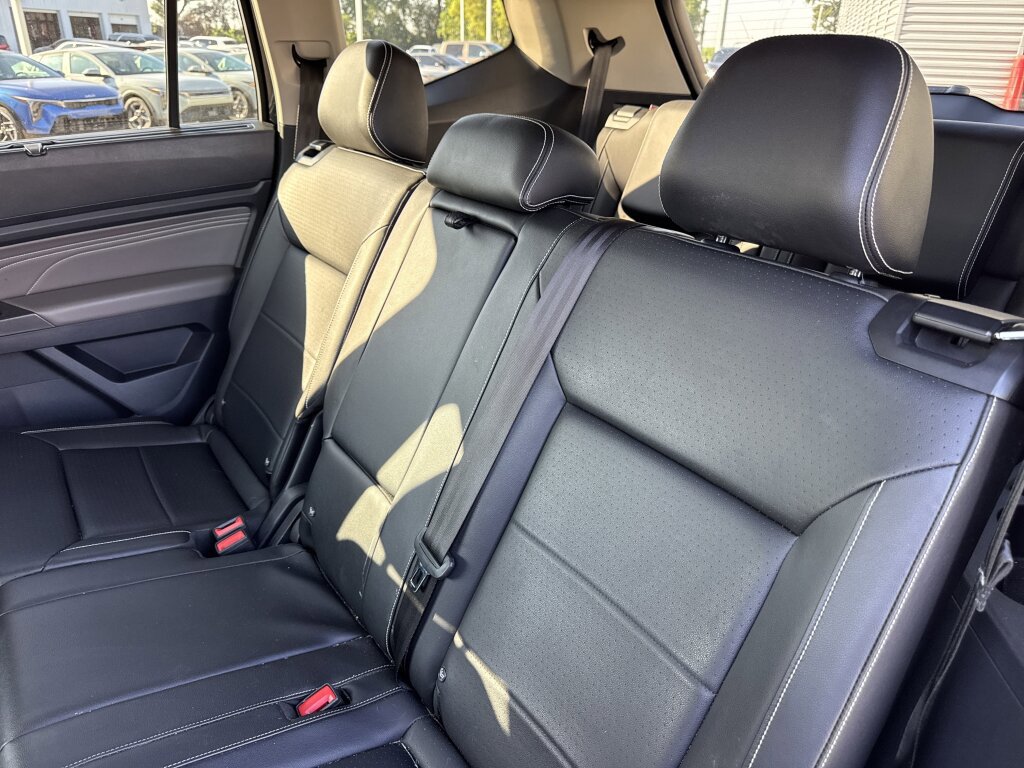 Used 2022 Volkswagen Atlas SE image 28