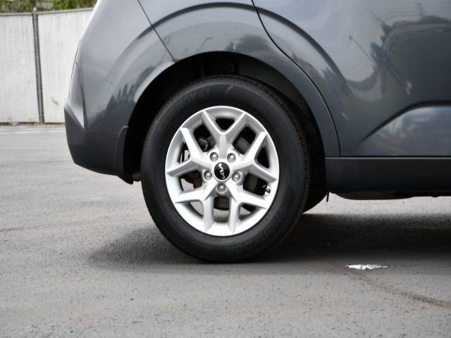 Used 2023 Kia Soul LX w/ LX Technology Package FWD image 10