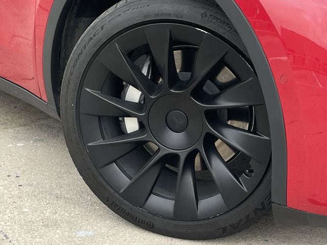 Used 2021 Tesla Model Y Long Range AWD/4WD image 9
