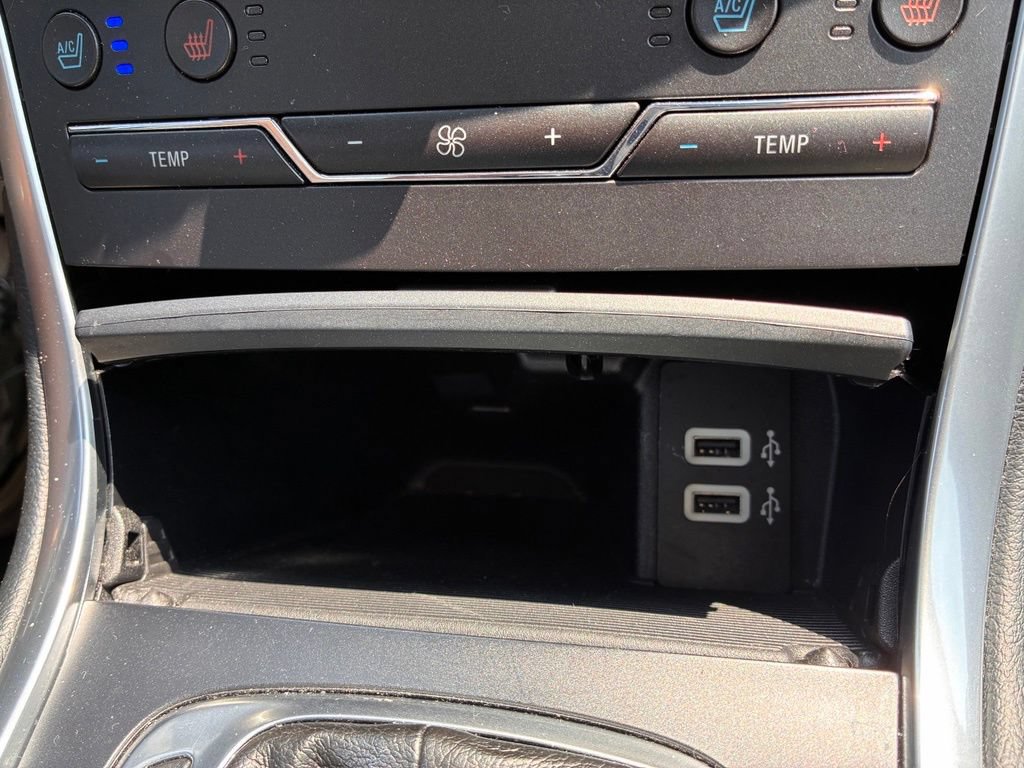 Used 2018 Ford Edge Titanium w/ Equipment Group 302A FWD image 39
