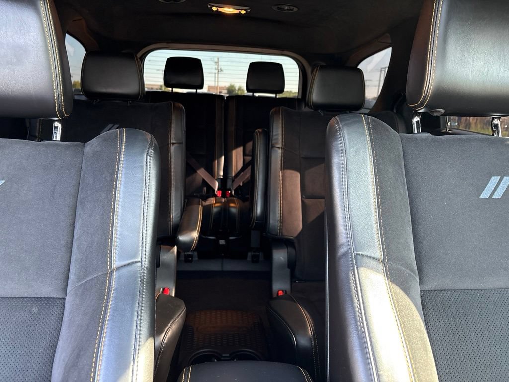 Used 2023 Dodge Durango R/T w/ Hemi Orange Plus Package AWD/4WD image 16
