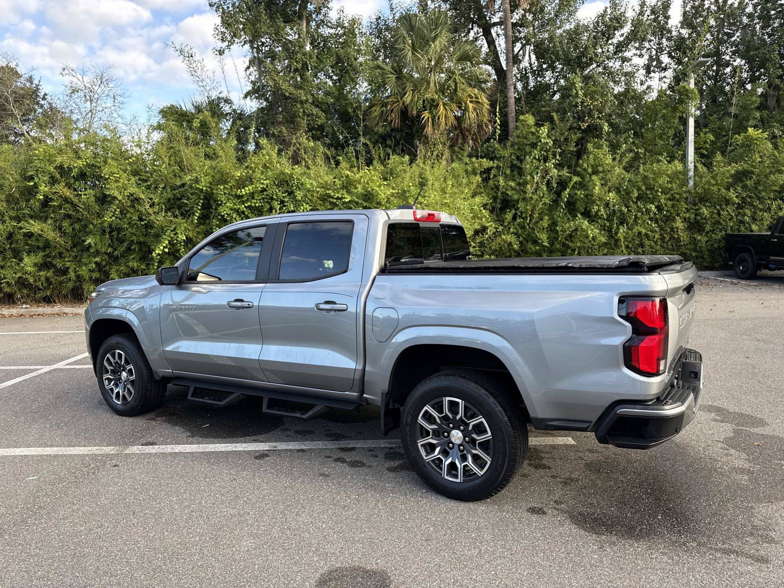 Used 2023 Chevrolet Colorado LT w/ LT Convenience Package III RWD image 5